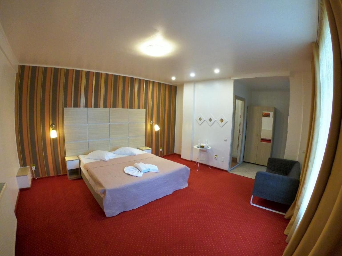 Hotel Mon Caprice Bucureşti Eksteriør bilde