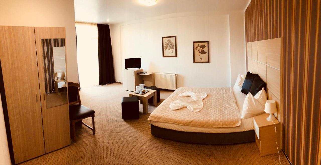 Hotel Mon Caprice Bucureşti Eksteriør bilde