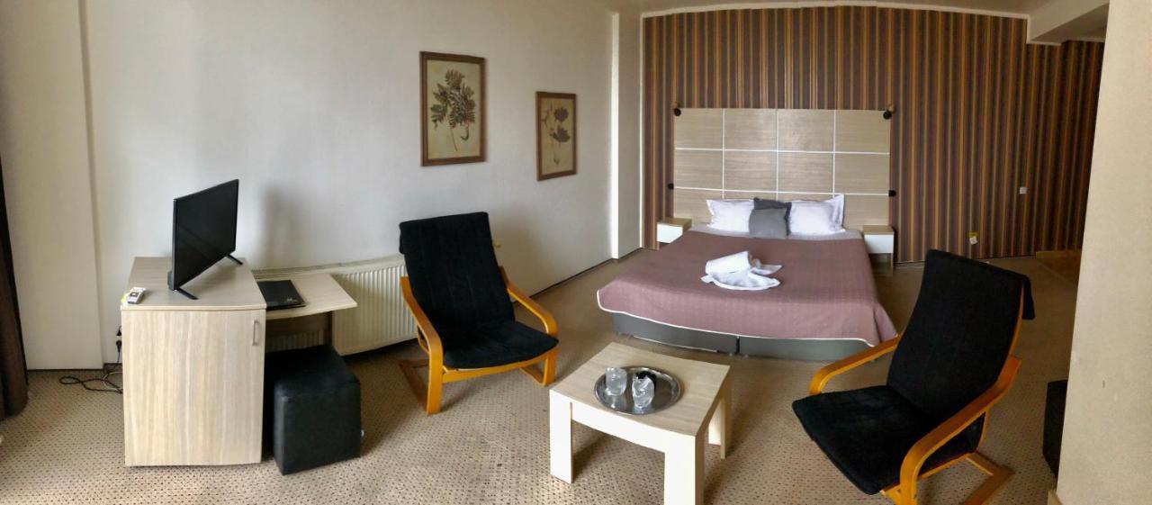 Hotel Mon Caprice Bucureşti Eksteriør bilde