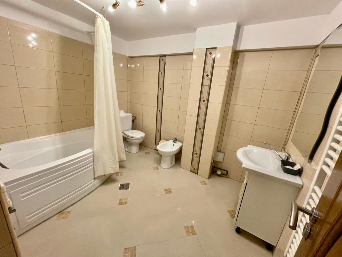 Hotel Mon Caprice Bucureşti Eksteriør bilde
