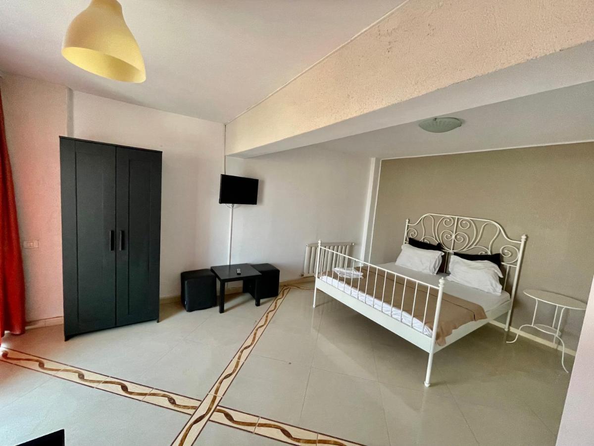 Hotel Mon Caprice Bucureşti Eksteriør bilde