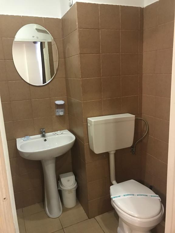 Hotel Mon Caprice Bucureşti Eksteriør bilde